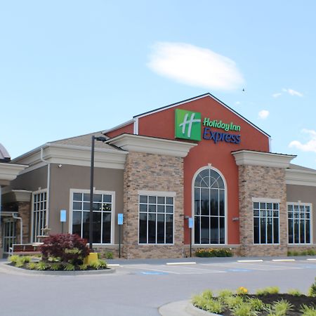 Holiday Inn Express Woodstock-Shenandoah Valley By Ihg Bagian luar foto