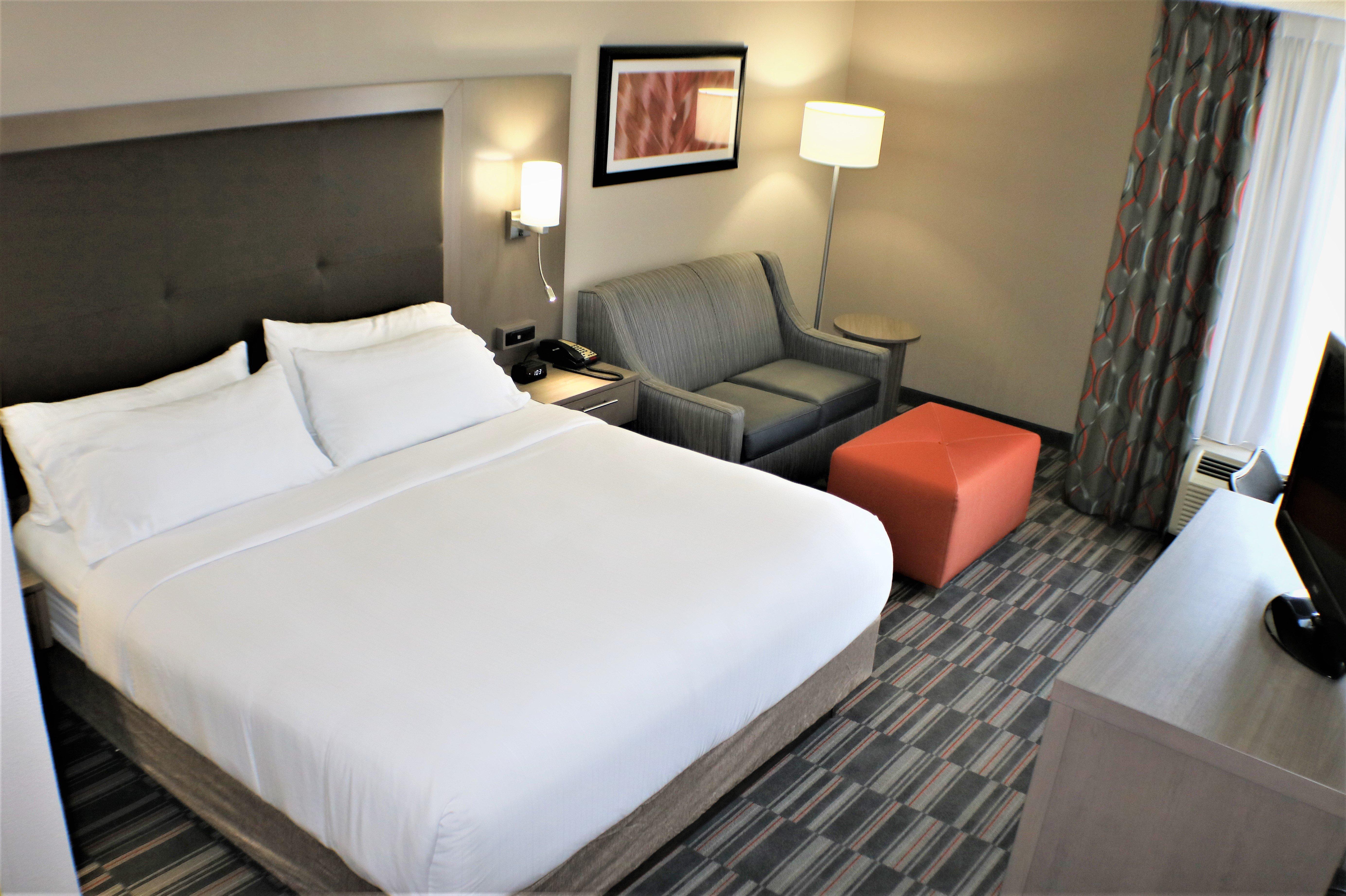 Holiday Inn Express Woodstock-Shenandoah Valley By Ihg Bagian luar foto