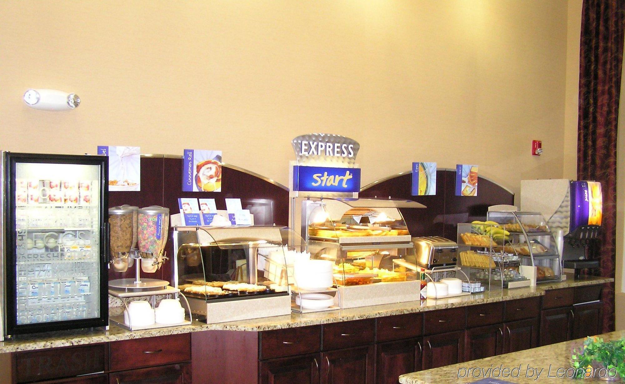Holiday Inn Express Woodstock-Shenandoah Valley By Ihg Bagian luar foto