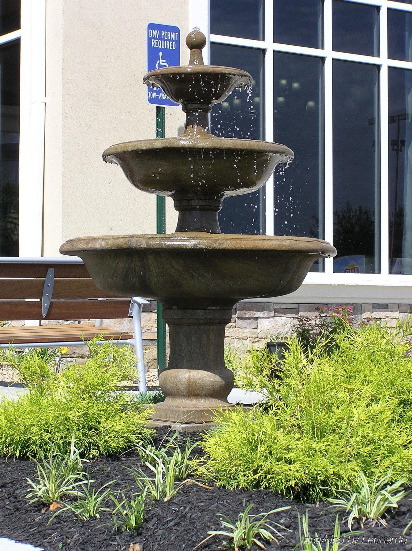 Holiday Inn Express Woodstock-Shenandoah Valley By Ihg Bagian luar foto