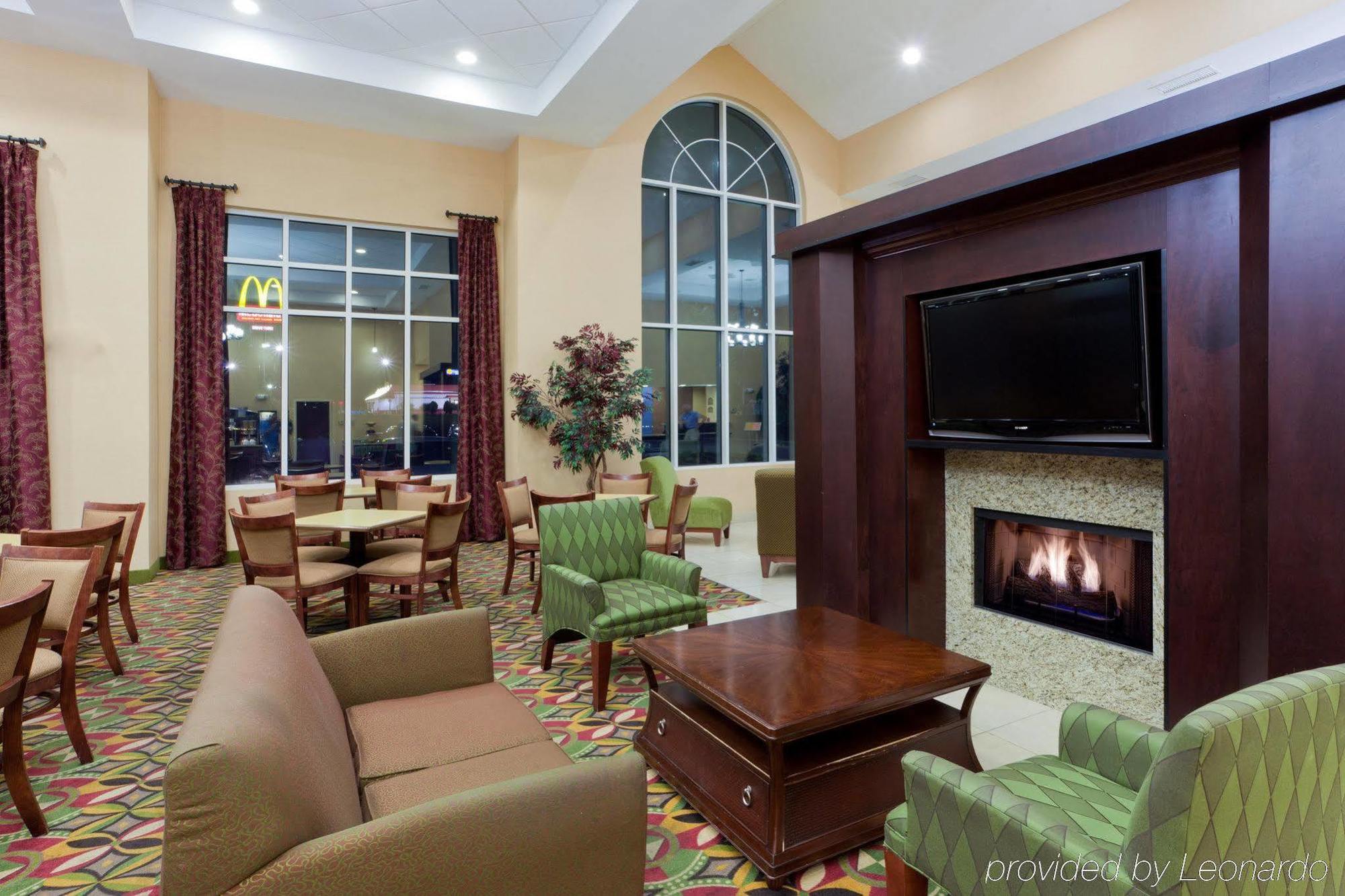 Holiday Inn Express Woodstock-Shenandoah Valley By Ihg Bagian luar foto