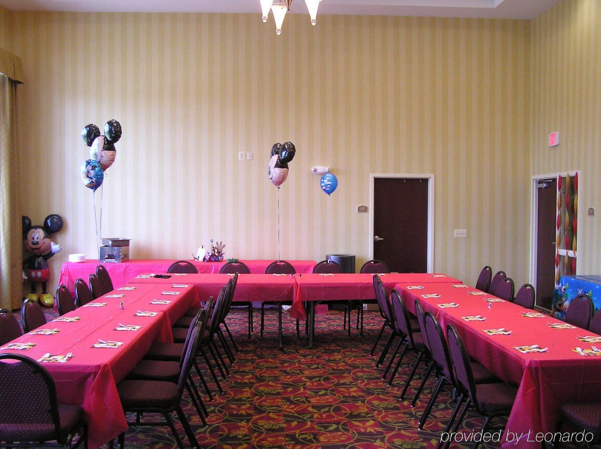 Holiday Inn Express Woodstock-Shenandoah Valley By Ihg Bagian luar foto